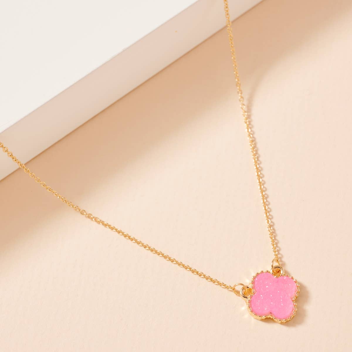 Flower Charm Druzy Stone Short Necklace