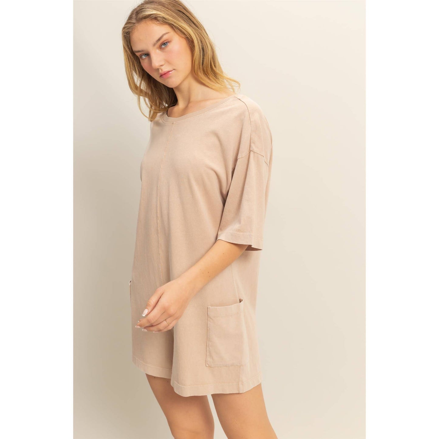 Casual V-Back Short Sleeve Romper