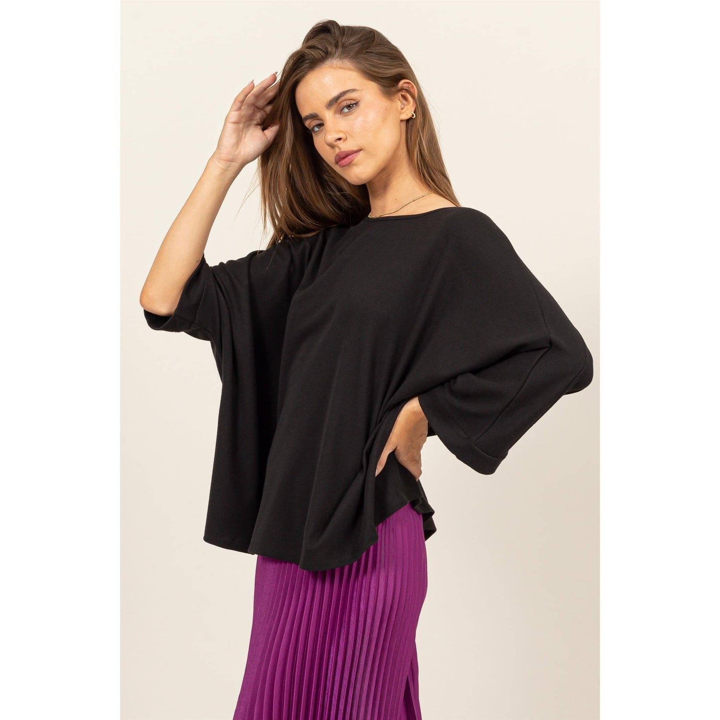 ROUND NECK DOLMAN SLEEVE OVERSIZED TOP