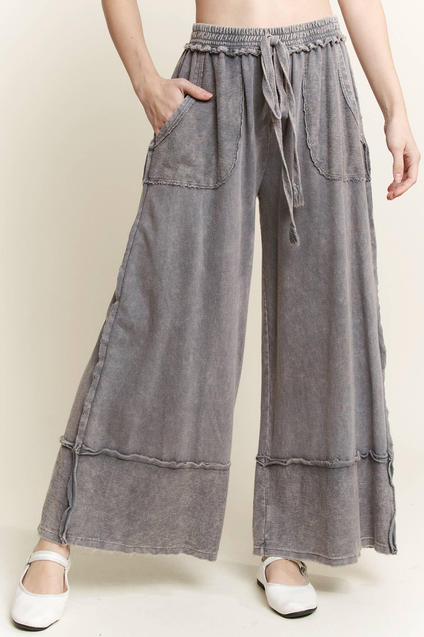 Mineral Wash Wide Pants With Raw Hem Frayed Details