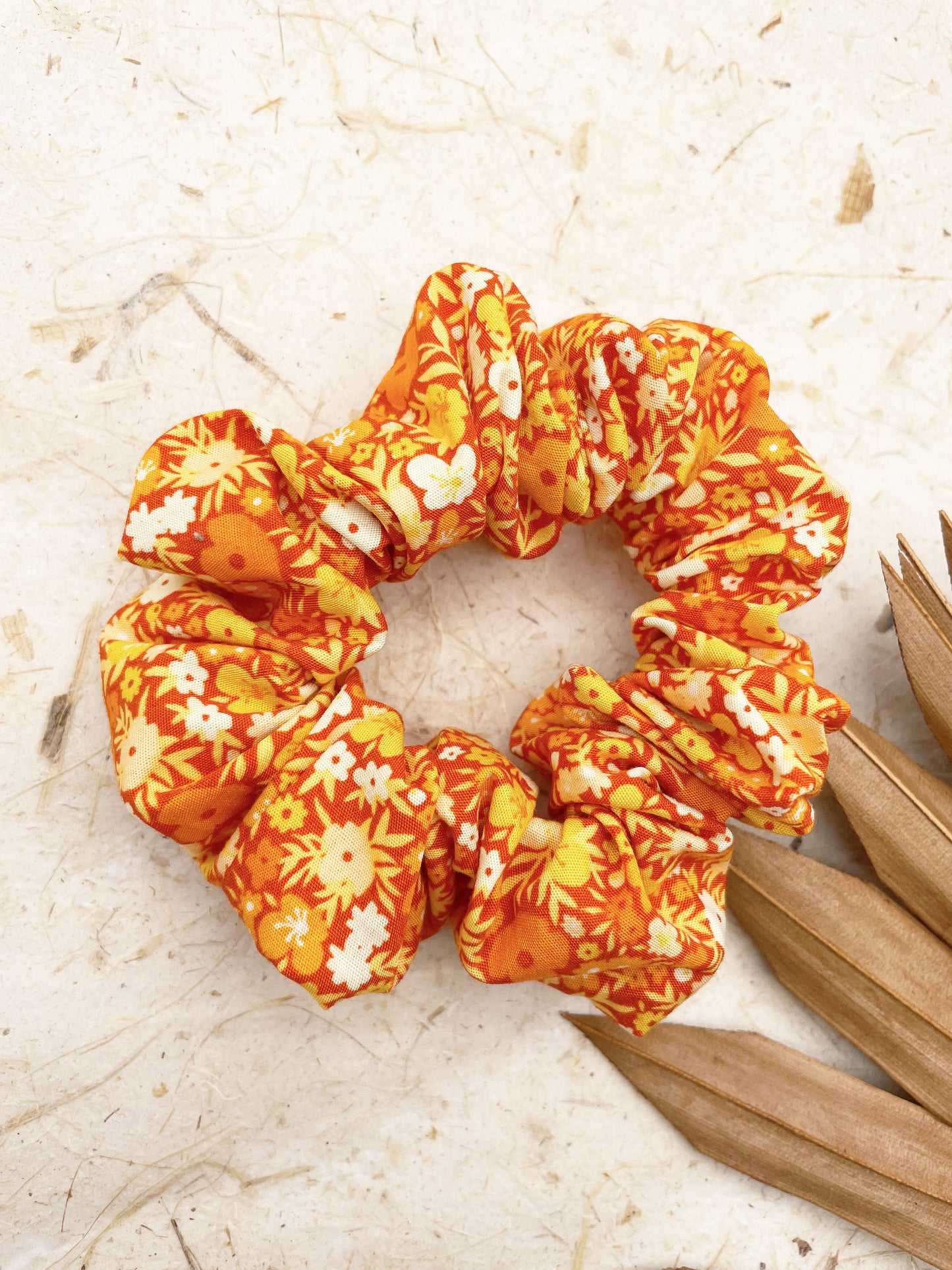 Orange Ditsy Floral Boho Scrunchies, Retro Flowers Hair Ties