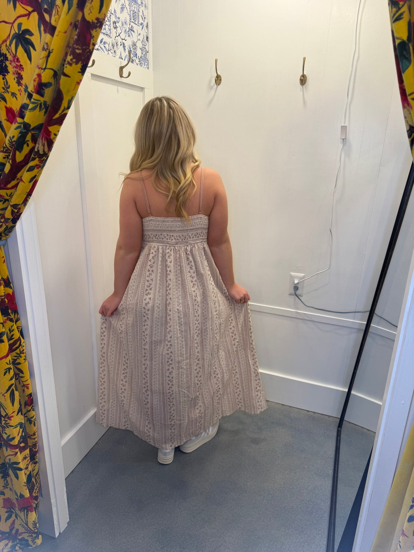 BOHEMIAN DREAM FOR SUN-SOAKED DAYS CROCHET MAXI DRESS