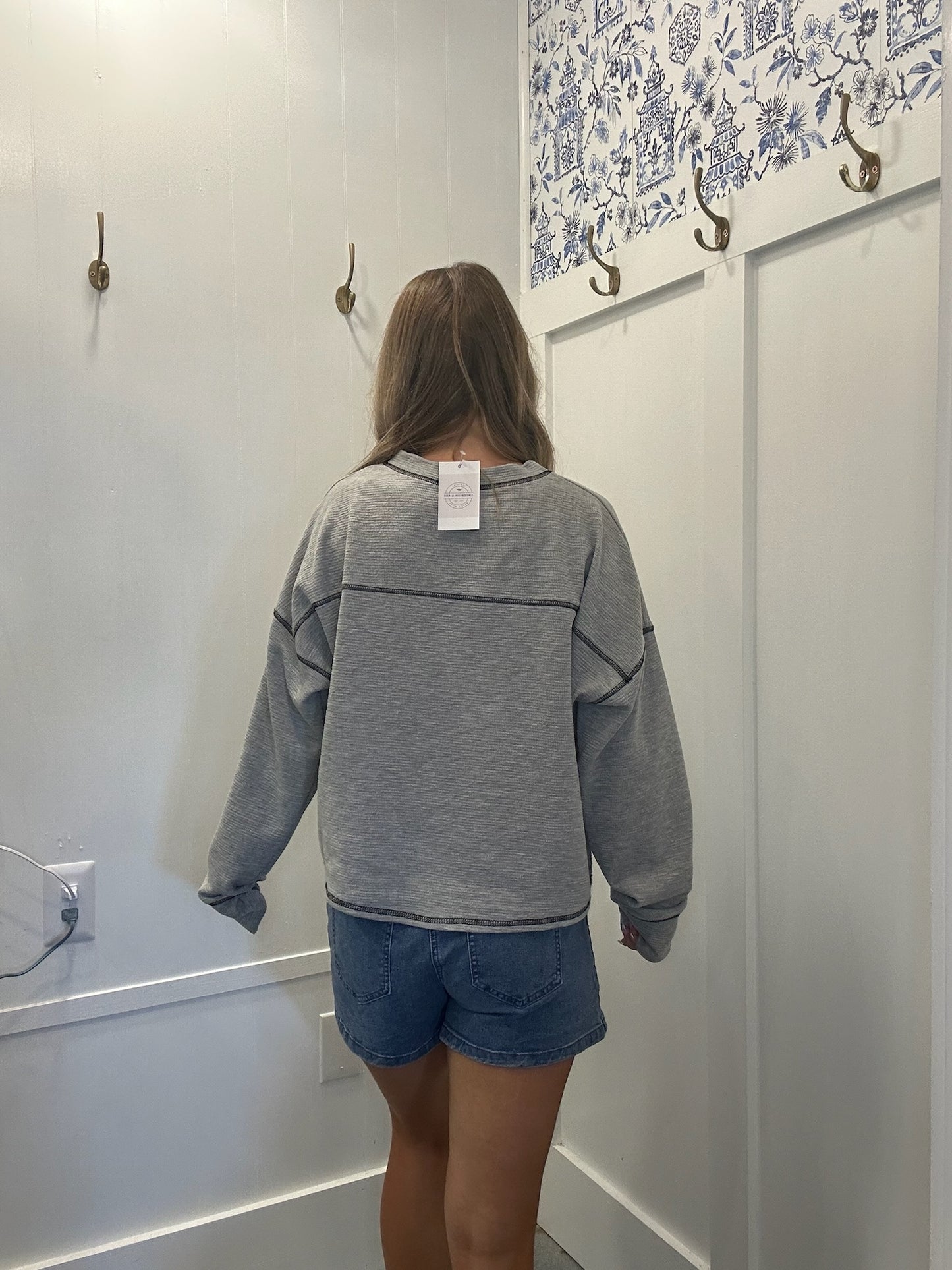 Oversized Crew Neck Top with Haunted House Halloween Print