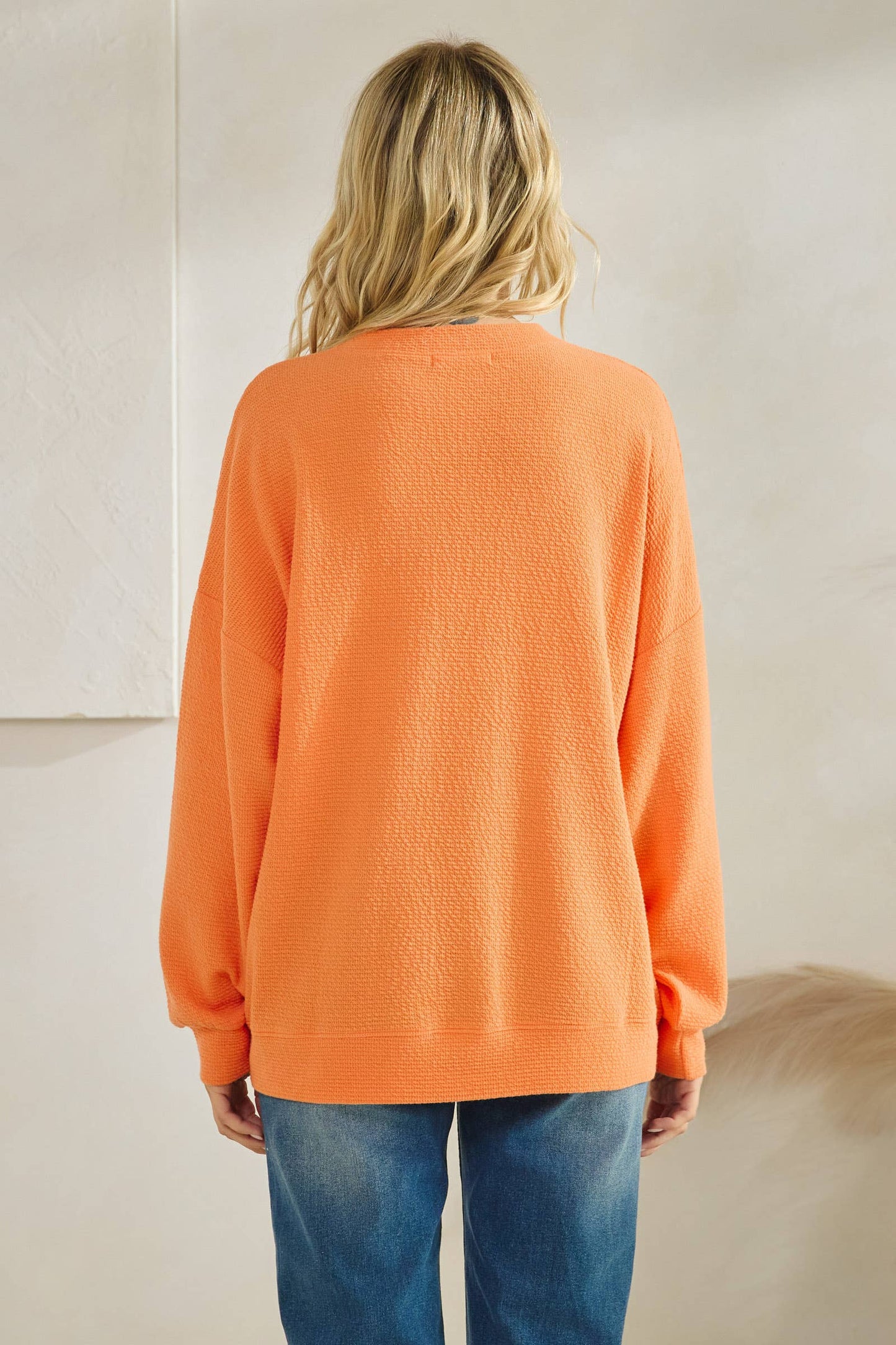 "TENNESSEE" CLOUDY KNIT LONG SLEEVE GRAPHIC TOP
