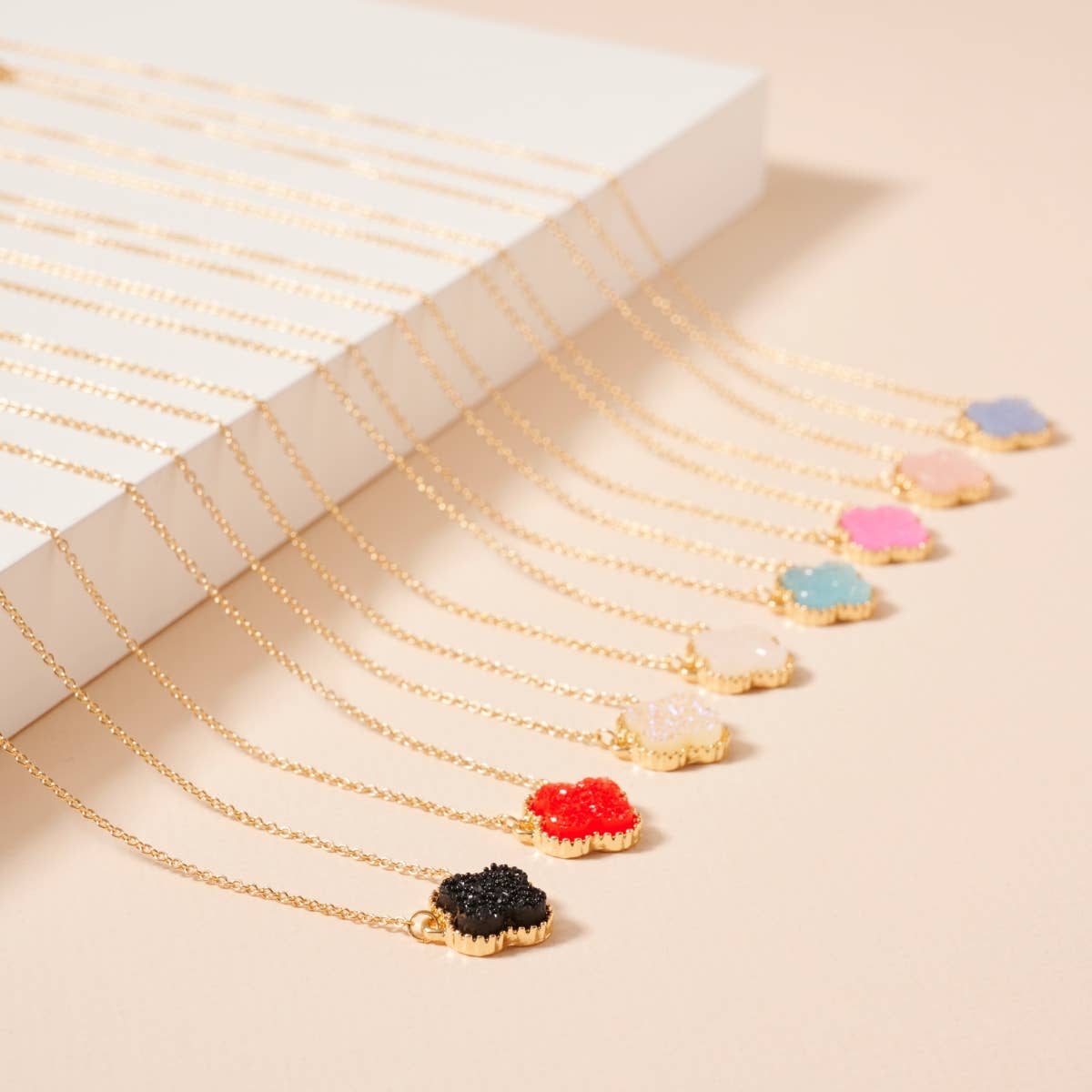 Flower Charm Druzy Stone Short Necklace