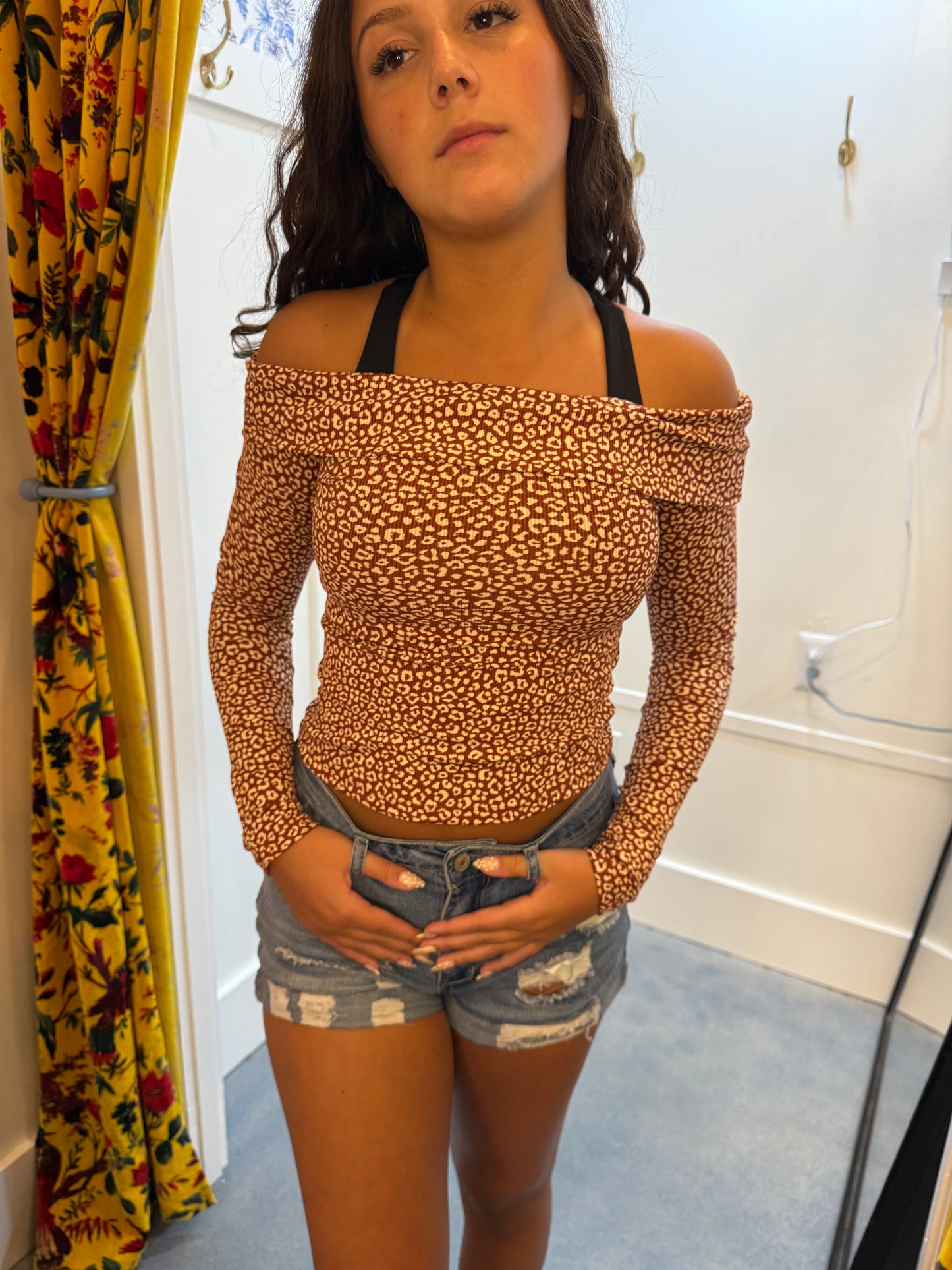 Long Sleeve Off The Shoulder Leopard Printed Rib Knit Top