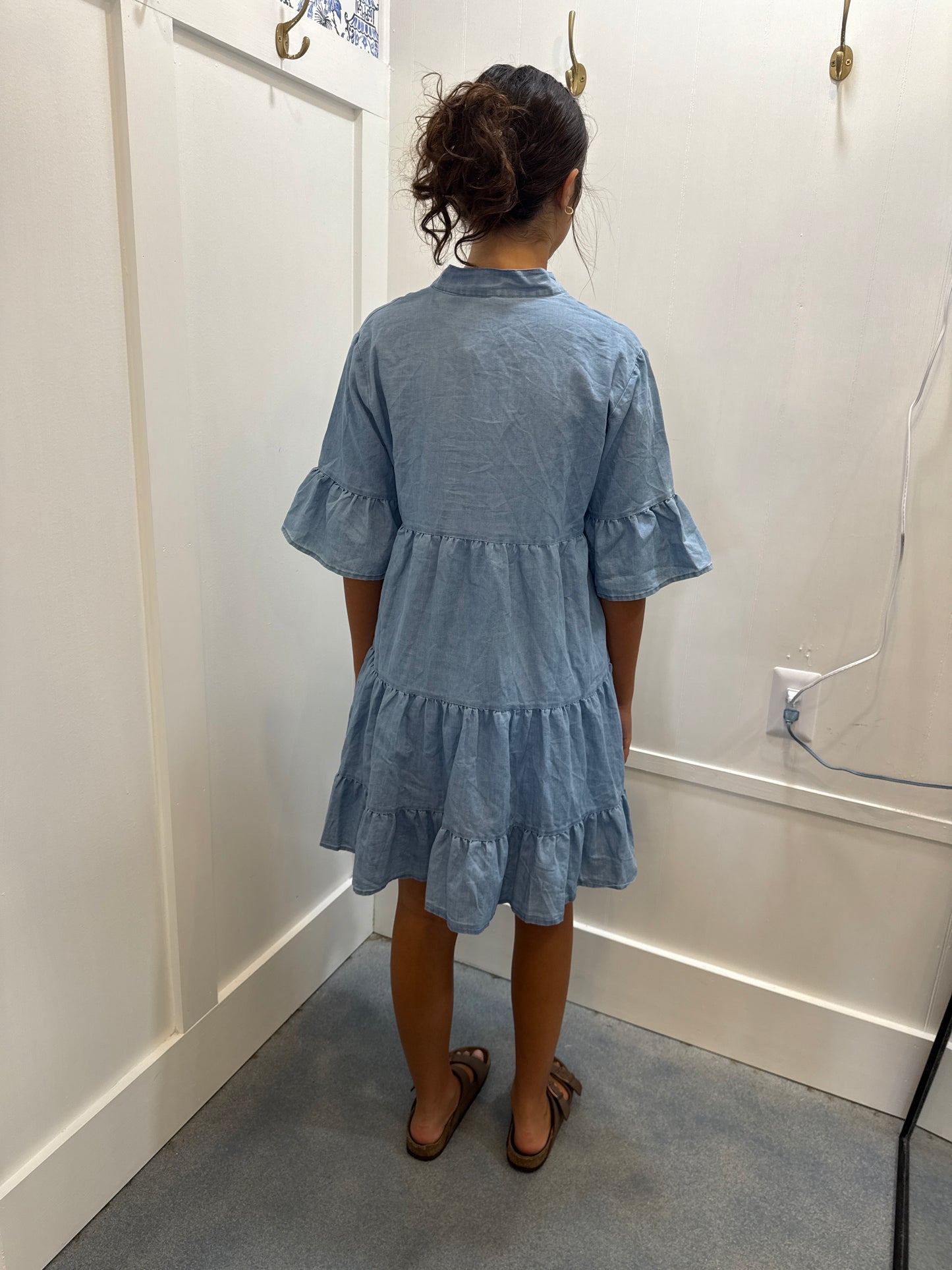 V-NECK HALF SLEEVE WASHED DENIM DRESS