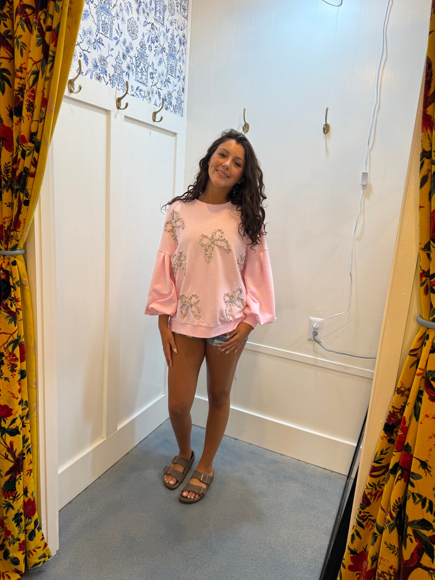 Embroidered Bow Lantern Sleeve Oversized Pullover Sweatshirt