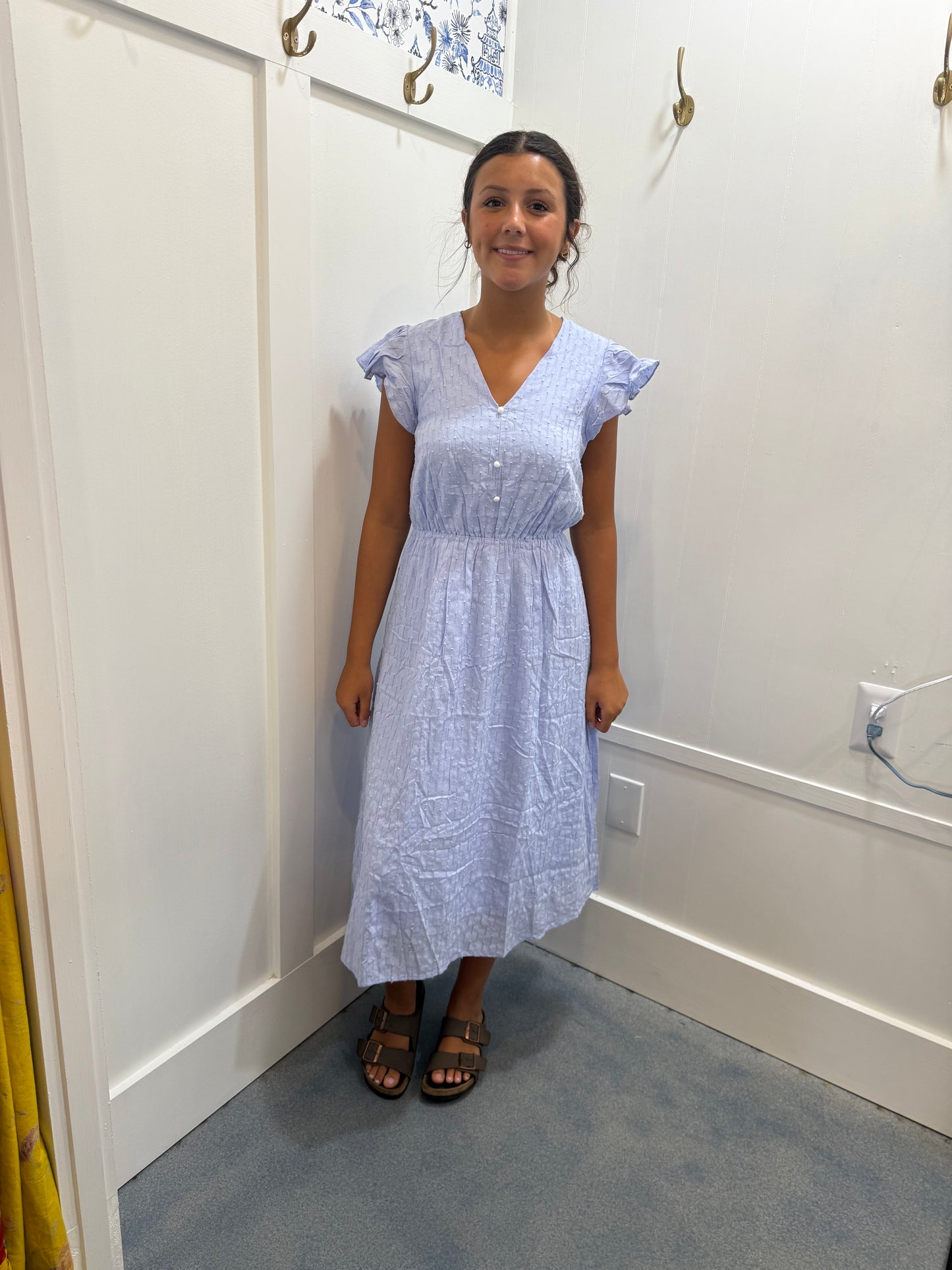 SOLID V-NECK CINCHED WAIST SUMMER DRESS