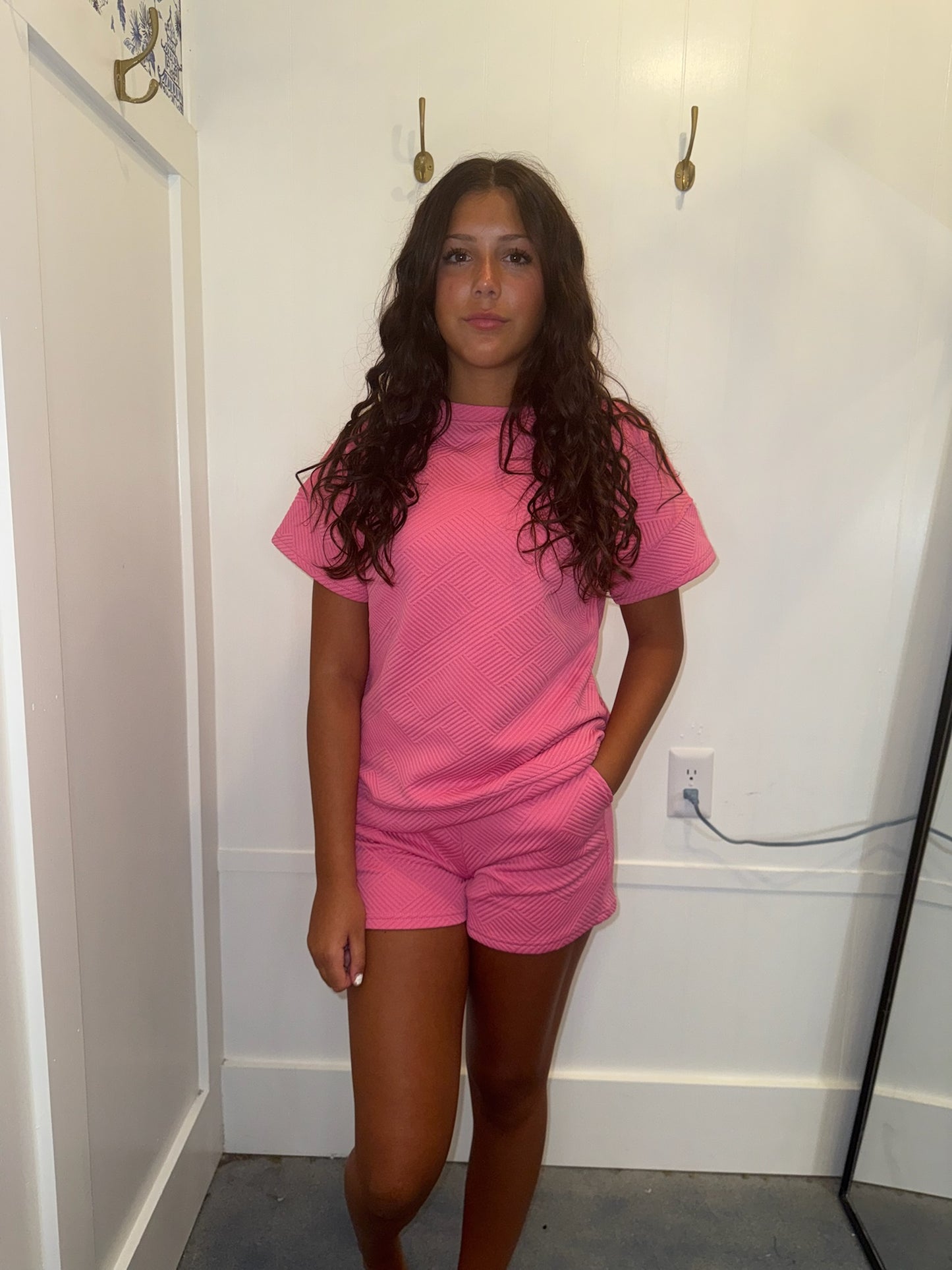 2 pcs Solid Textured Drawstring Shorts Set (Sold as Separates)