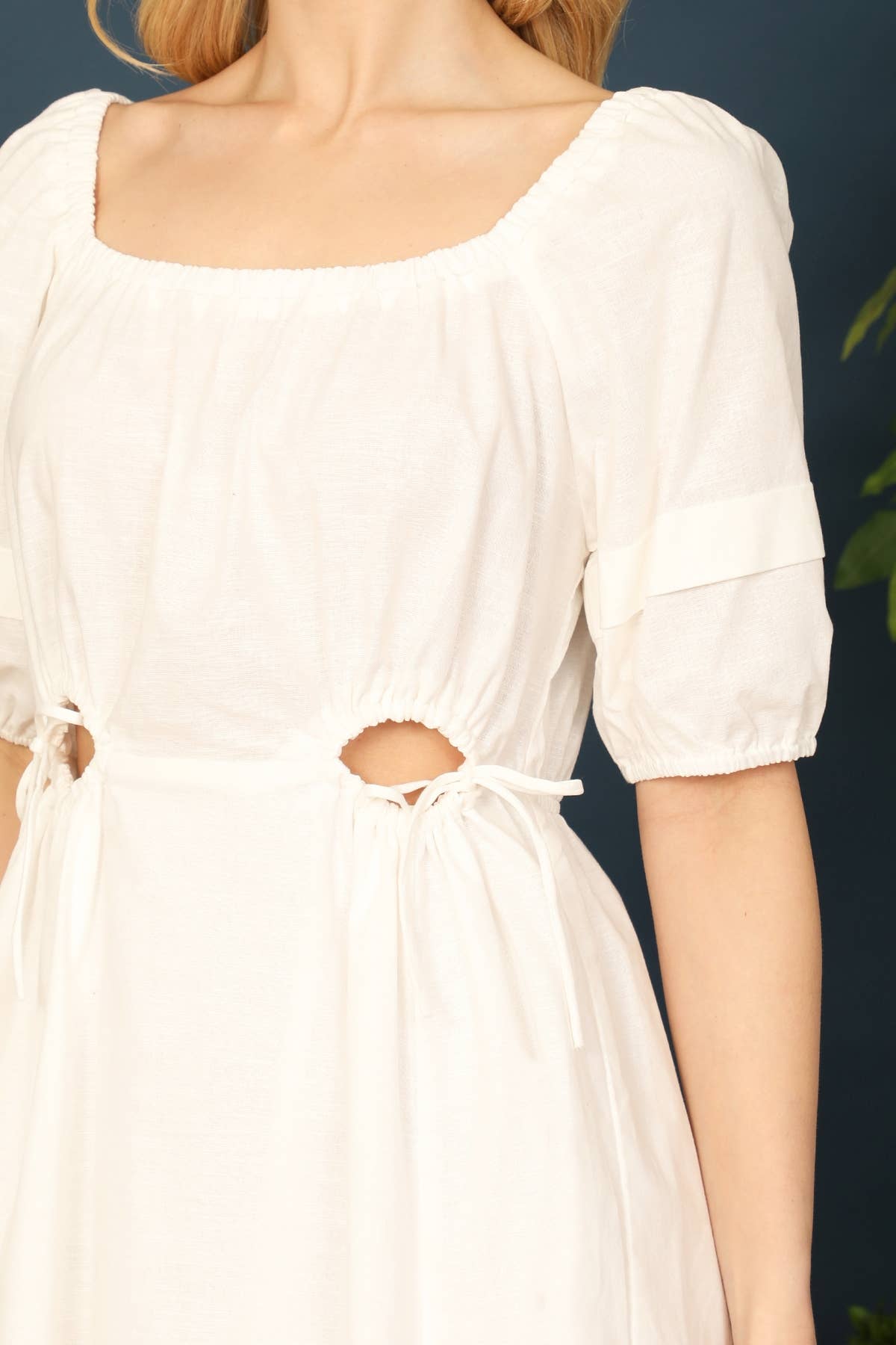 Puff Sleeve Back Ribbon Cut-Out Waist Solid Dress
