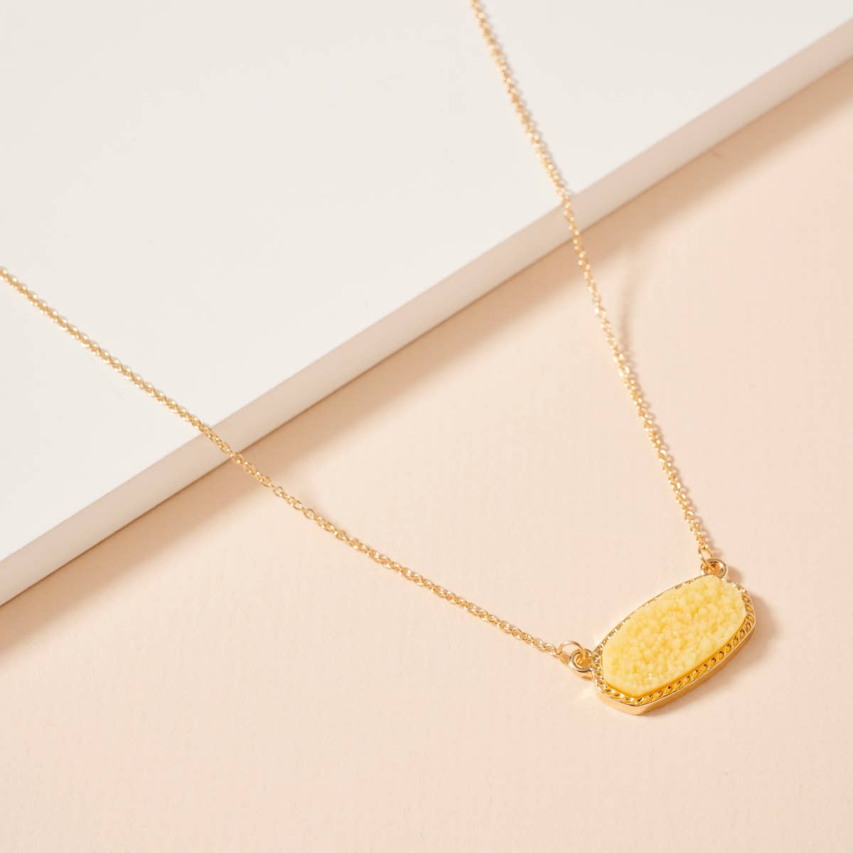 Druzy Stone Charm Short Necklace