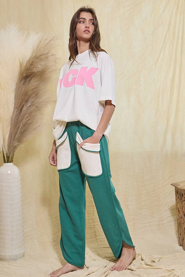 Patched Flap Pockets Rounded Hem Sweatpants