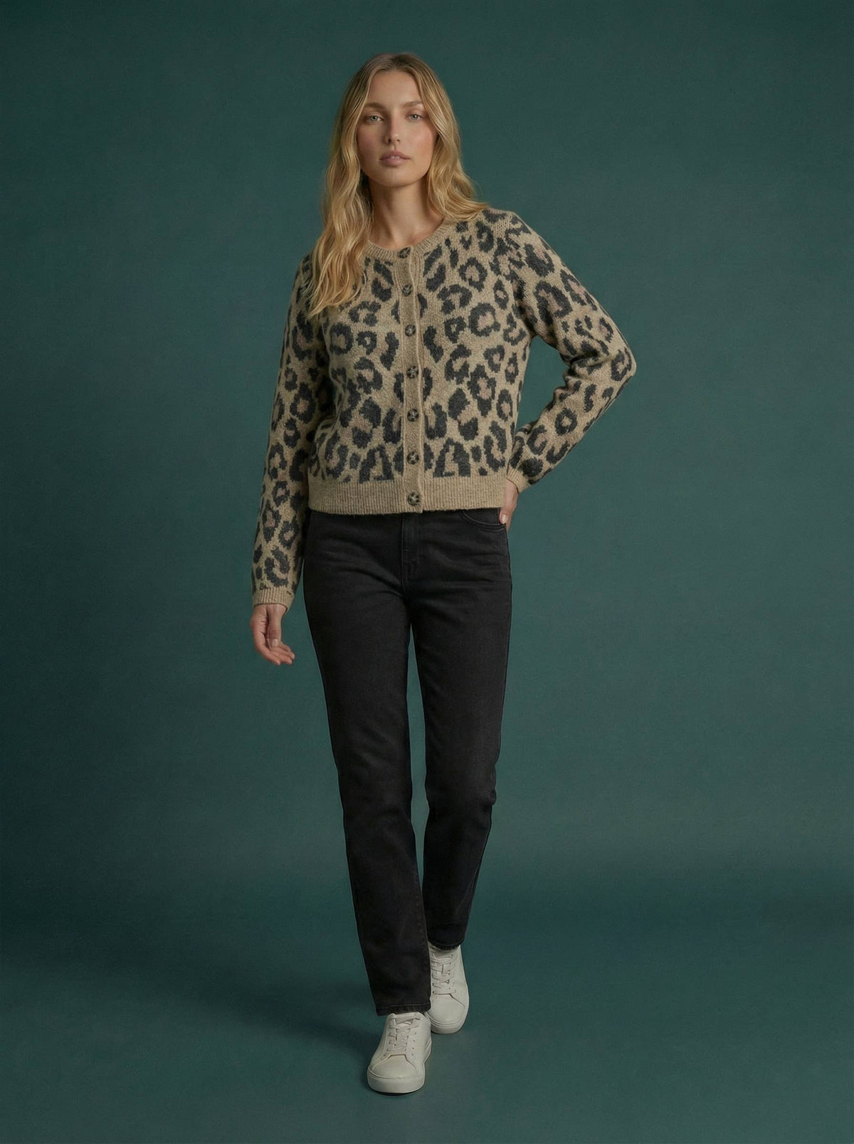 LEOPARD ROUND NECK BUTTON DOWN SHORT CARDIGAN