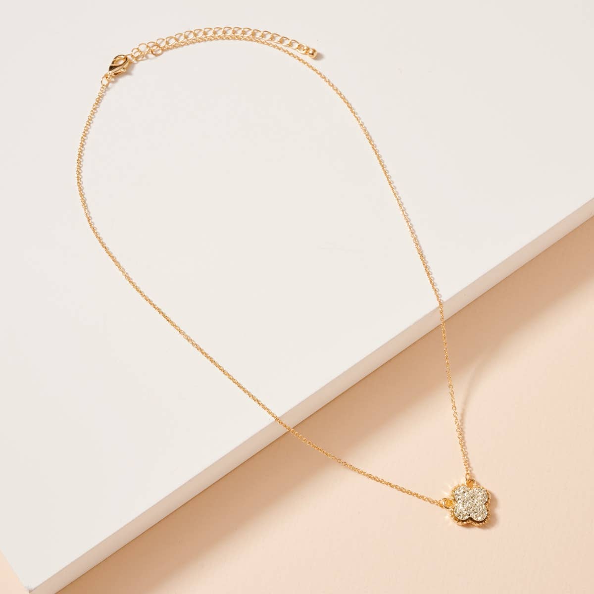 Flower Charm Druzy Stone Short Necklace