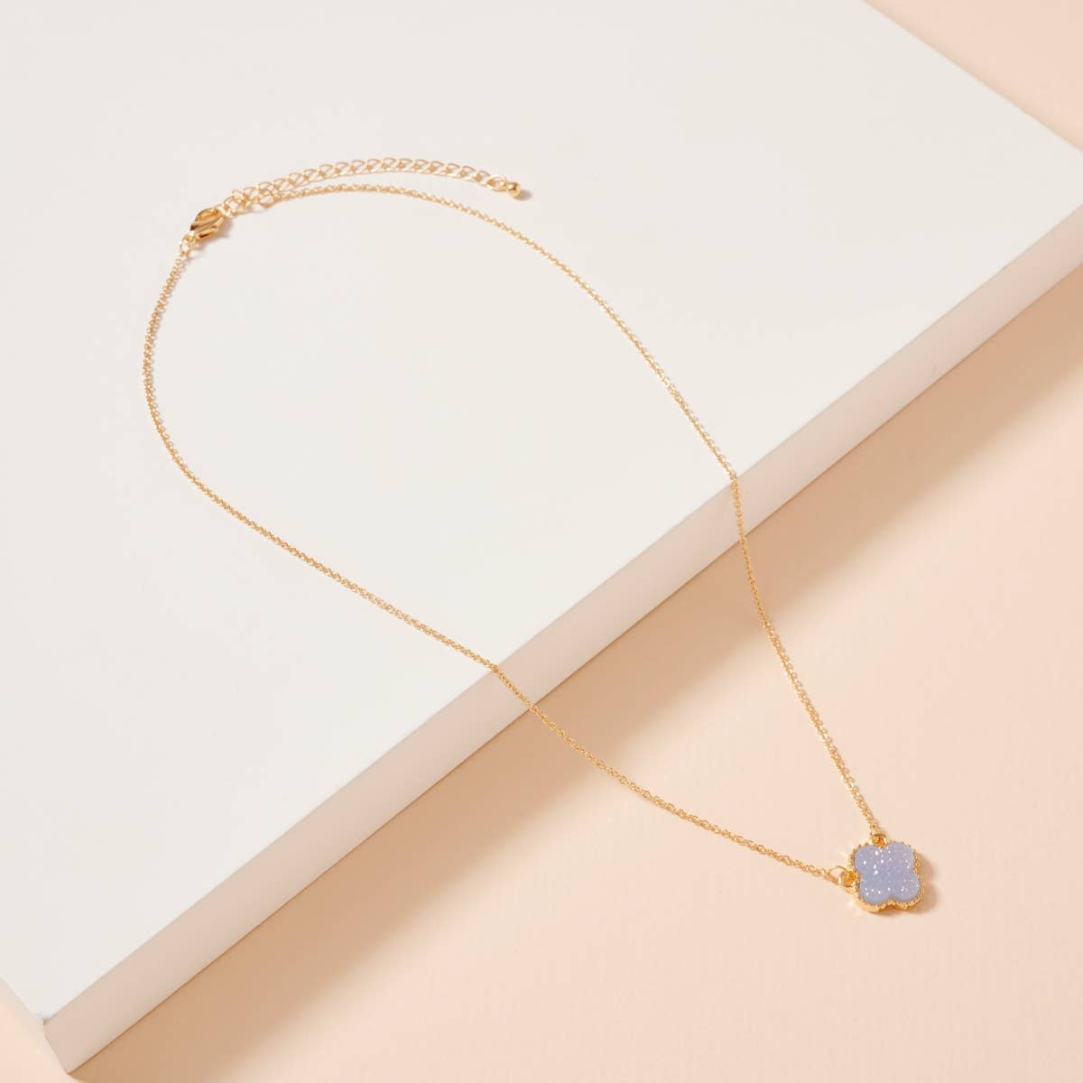 Flower Charm Druzy Stone Short Necklace