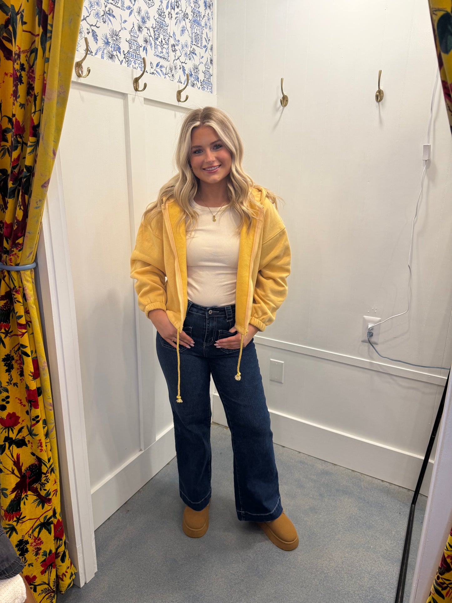 Zip Closure Drawstring Cinched Cropped Hoodie