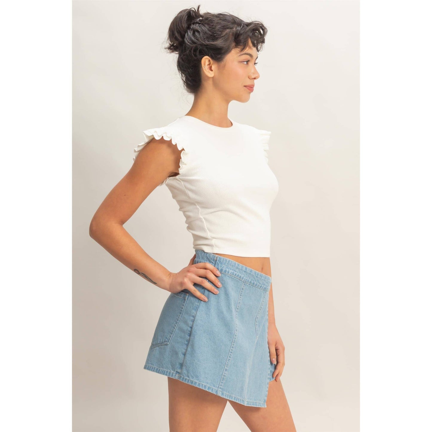 Flutter Sleeve Ribbed Cropped Top