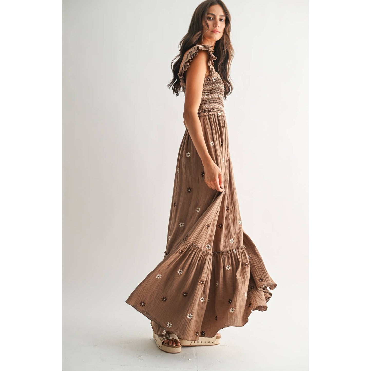 FLORAL EMBROIDERED MAXI DRESS