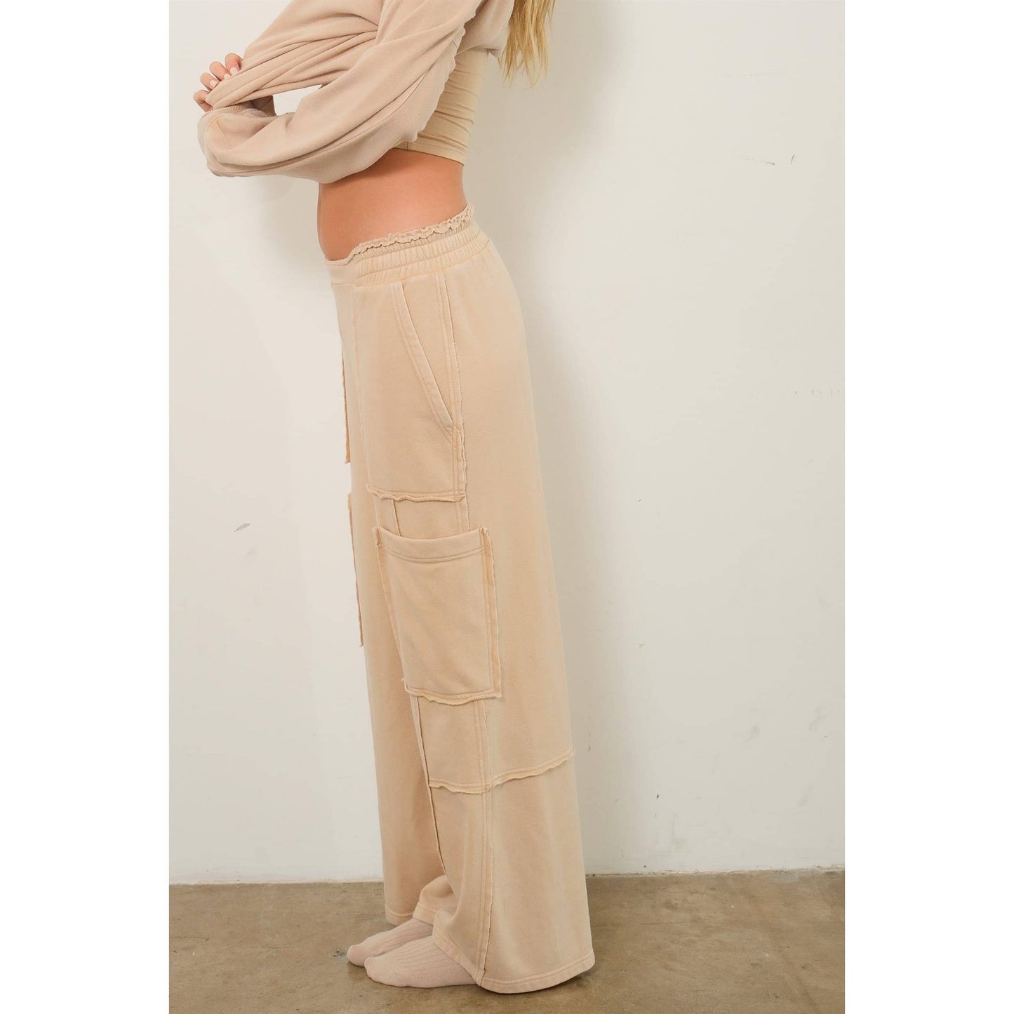 OVERSIZED UTILITY SWEATPANTS
