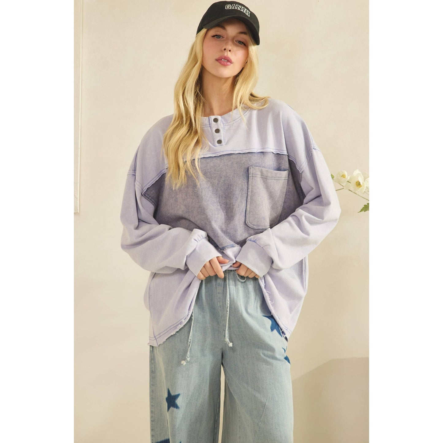 DENIM CONTRAST POCKET PULLOVER