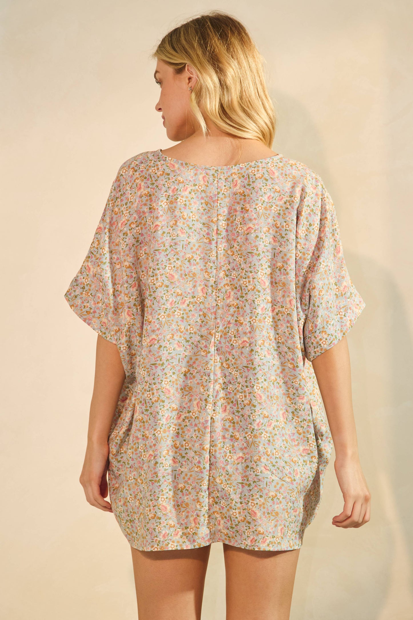 Floral Print Oversized V-Neck Top