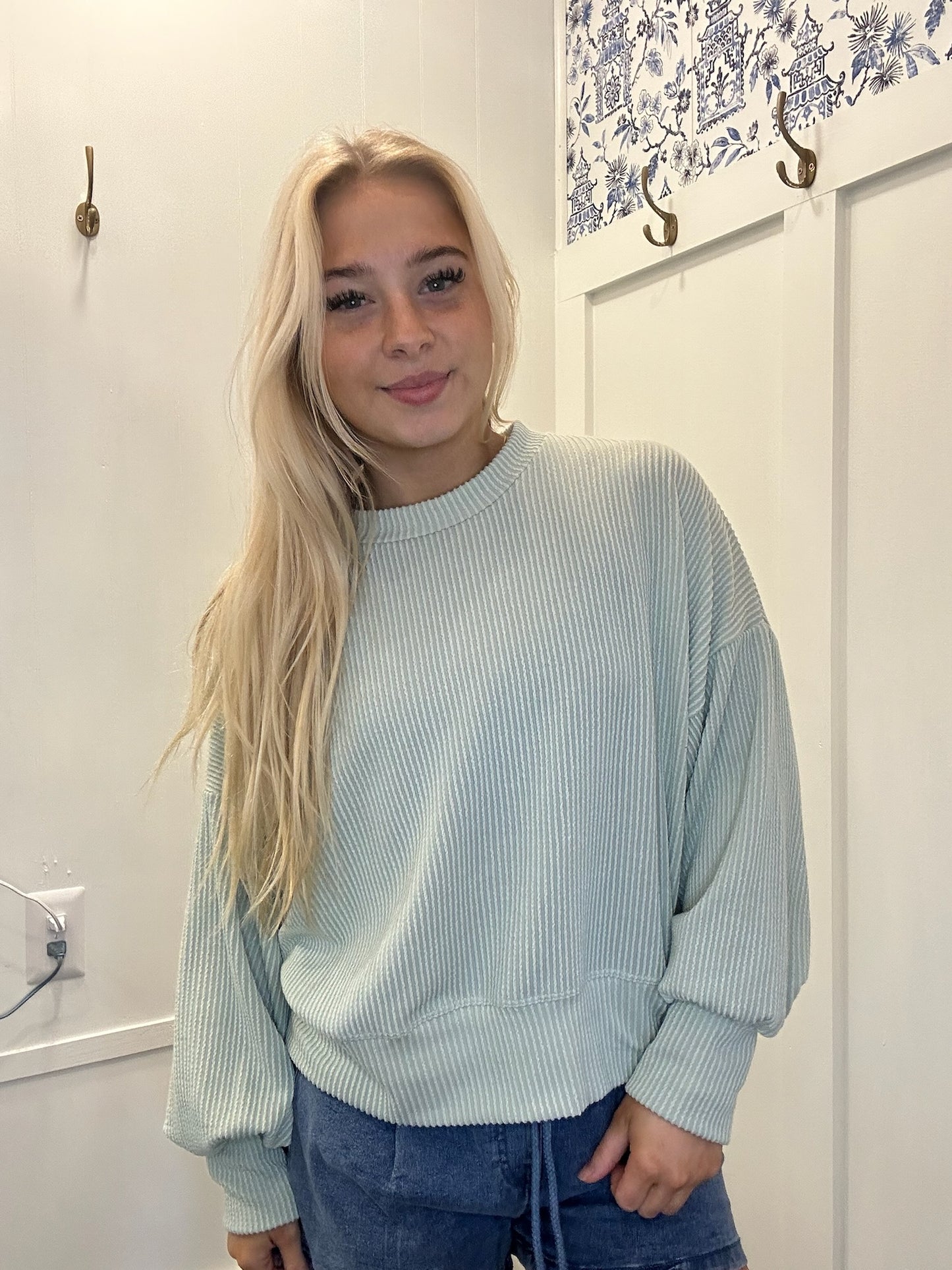 CROP LONG SLEEVE WAVE RIB TOP