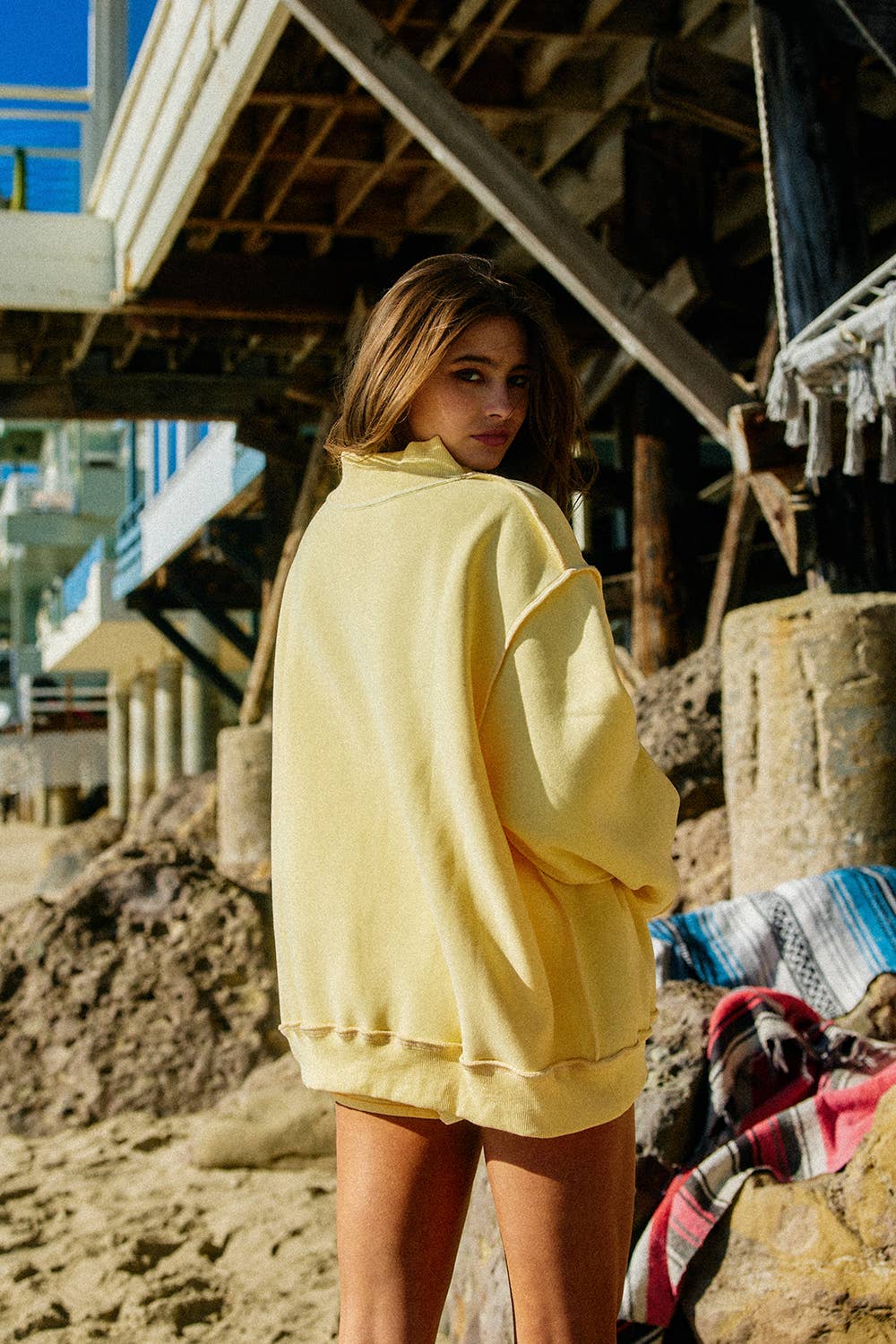 DILLYDALLY | Reversible Mockneck Sweatshirt