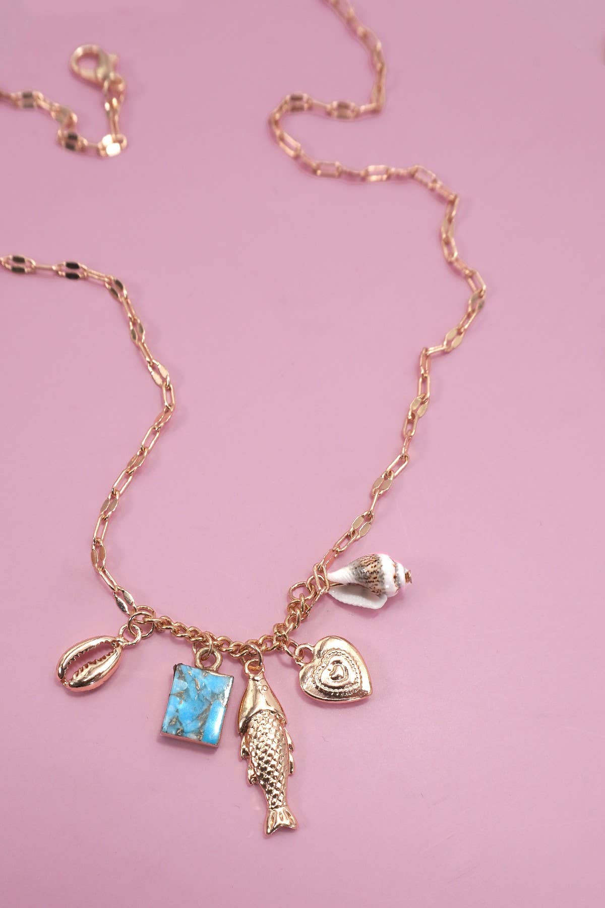 CHARM NECKLACE-OCEAN-DELICATE FISH SHELL CLUSTER