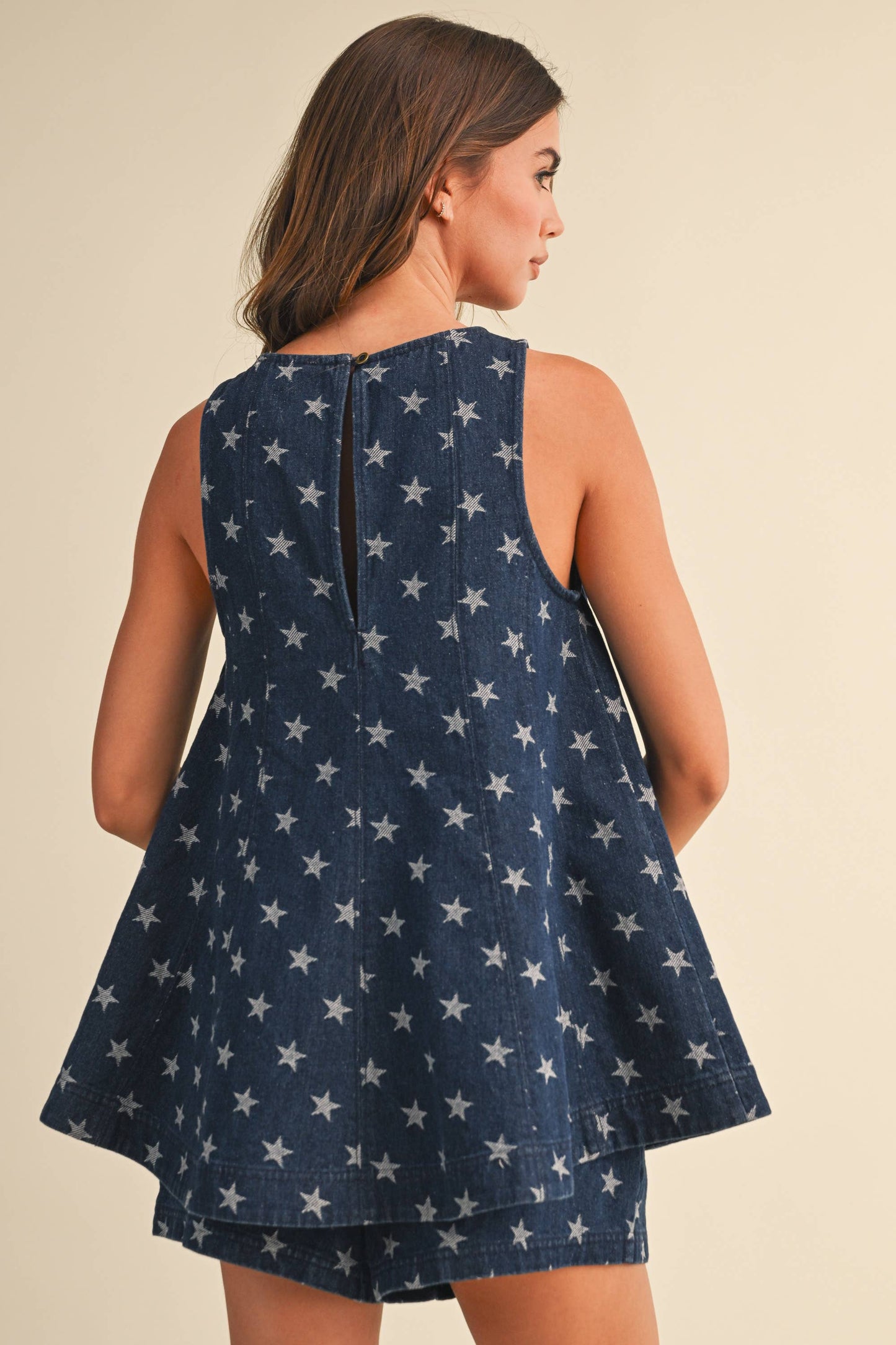 STAR DENIM TRAPEZ SLEEVELESS TOP AND SHORTS