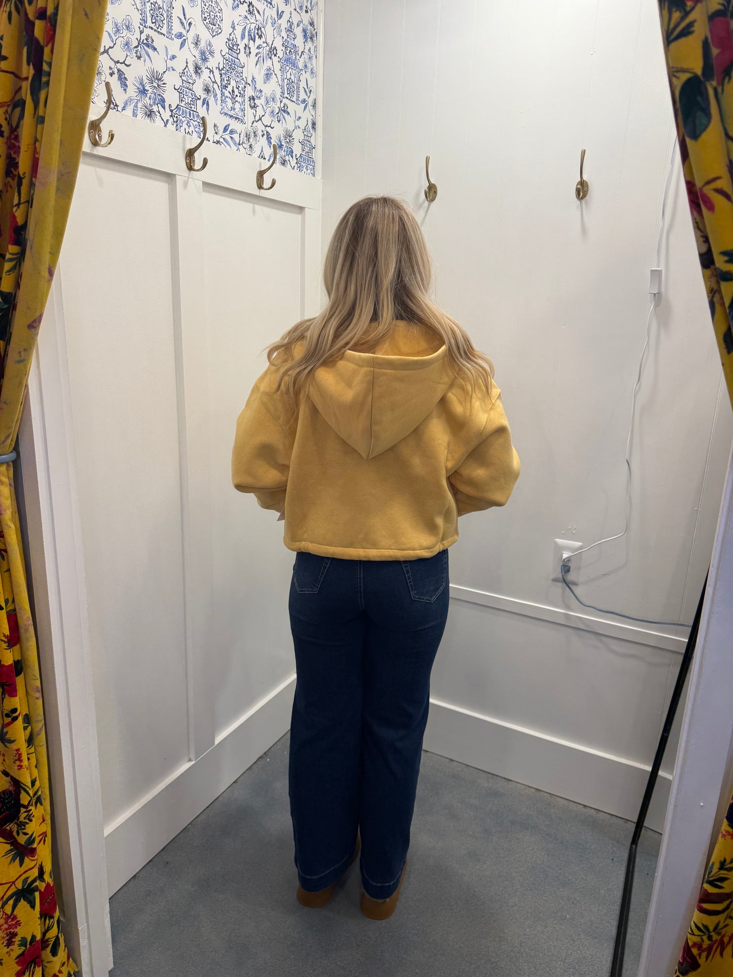 Zip Closure Drawstring Cinched Cropped Hoodie