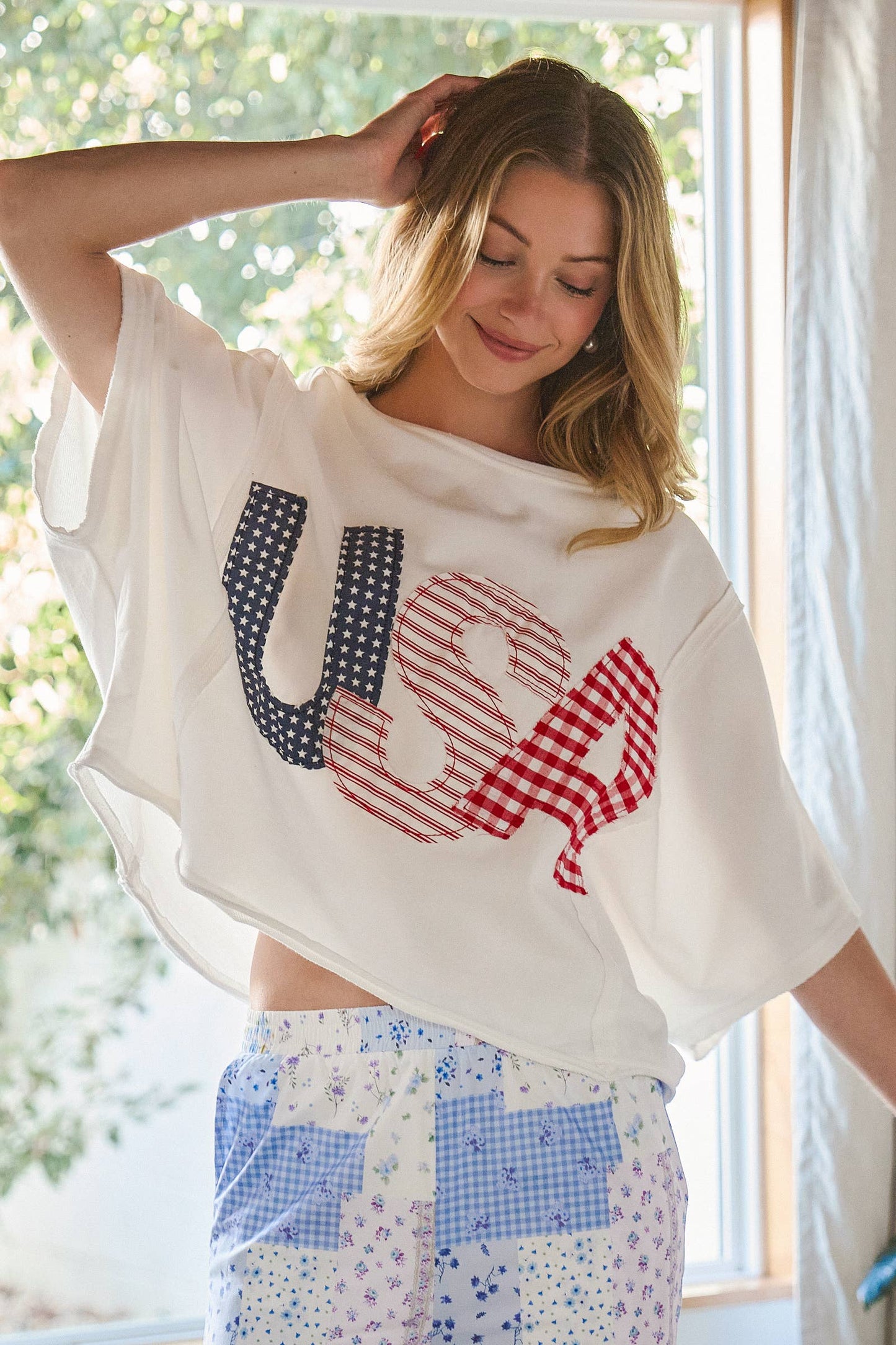 BIG USA LETTER PATCH OVERSIZED 4TH OF JULY KNIT TOP