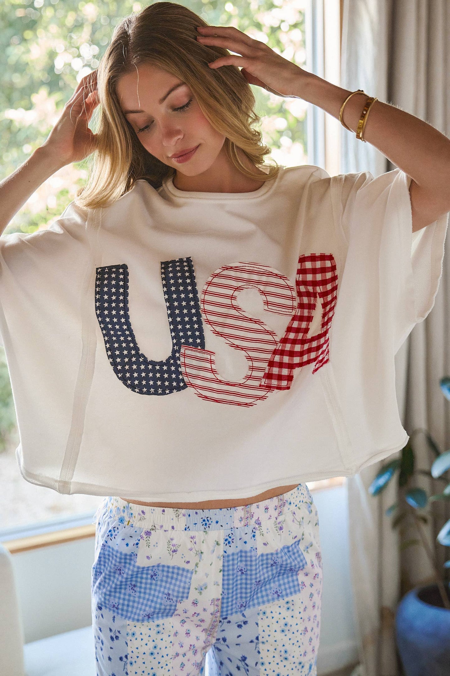 BIG USA LETTER PATCH OVERSIZED 4TH OF JULY KNIT TOP