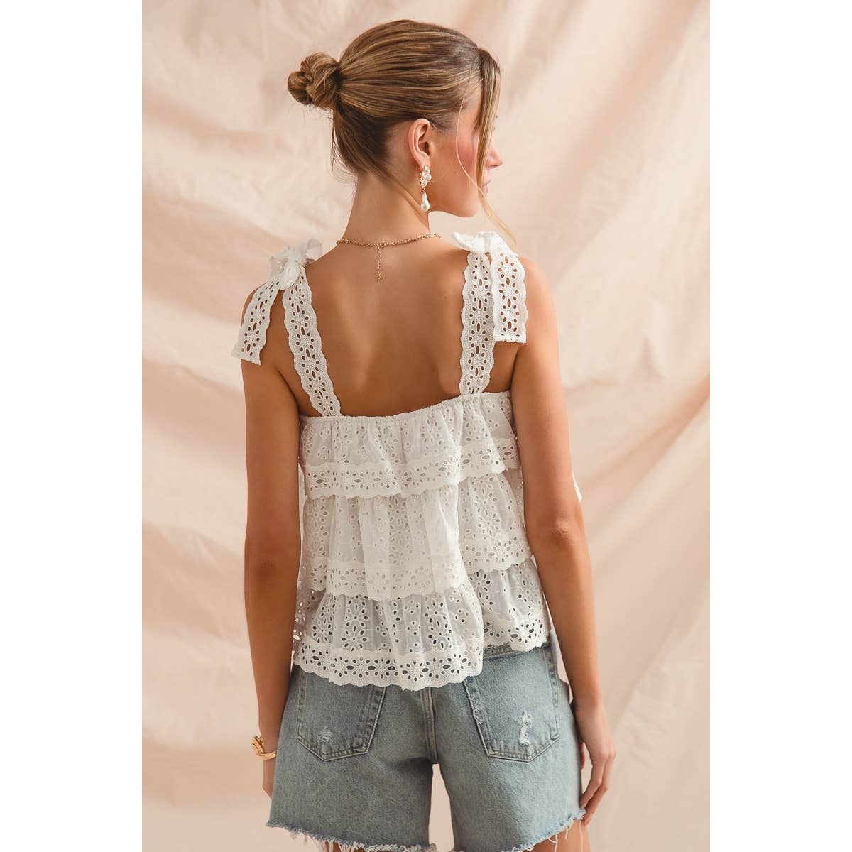 EYELET TIERED LACE TRIM TOP WITH LACE TRIM TIE