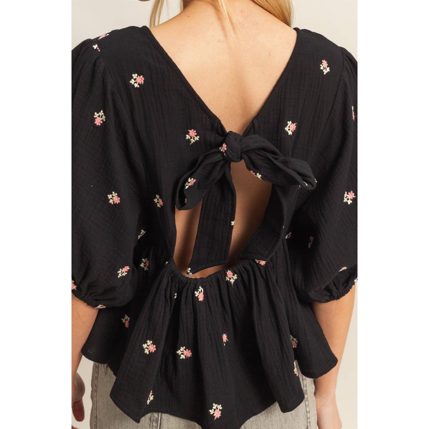 Embroidered Puff Sleeve Double Gauze Top