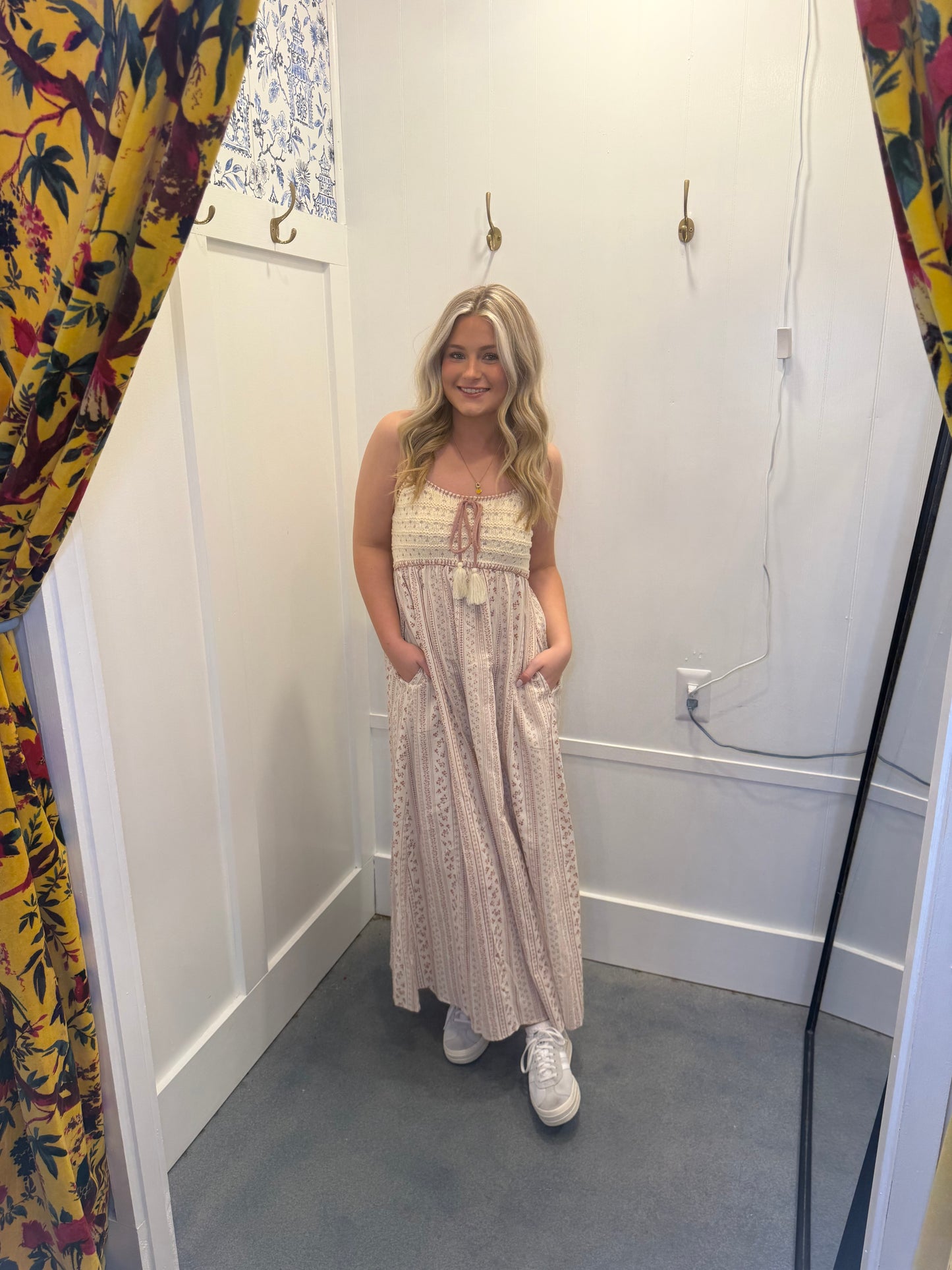 BOHEMIAN DREAM FOR SUN-SOAKED DAYS CROCHET MAXI DRESS