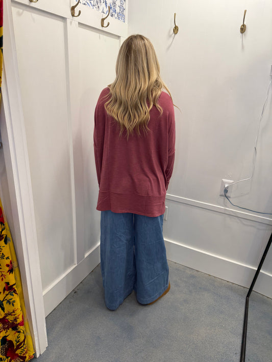 Weekend Ease Pocket Top