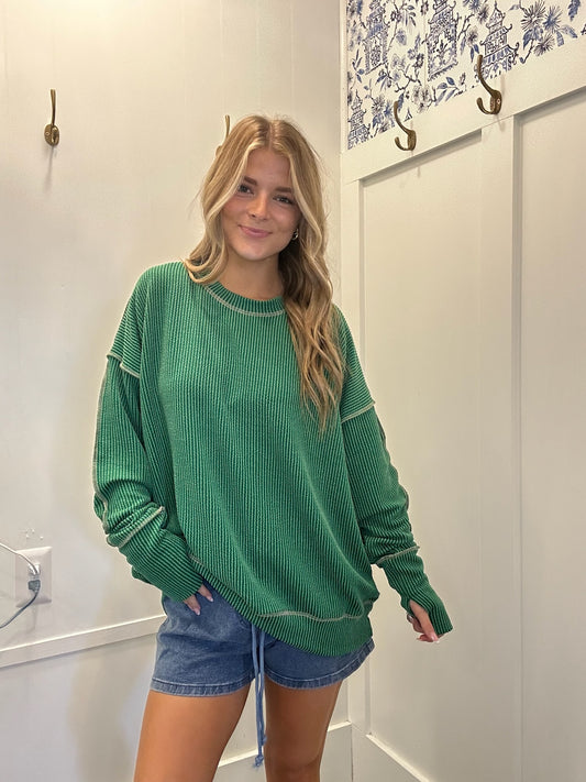 OVERSIZED SWEATSHIRT WITH THUMB HOLE