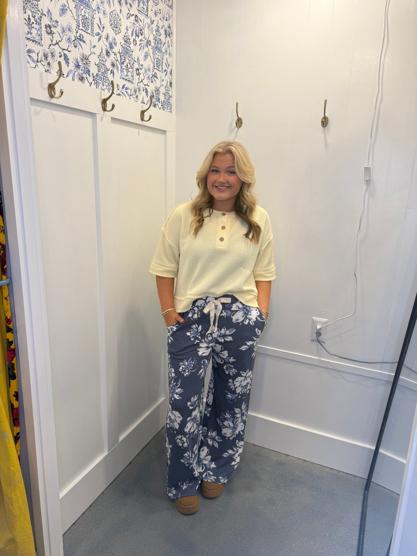 RAW EDGE HENLEY SHORT SLEEVE WAFFLE KNIT TOP