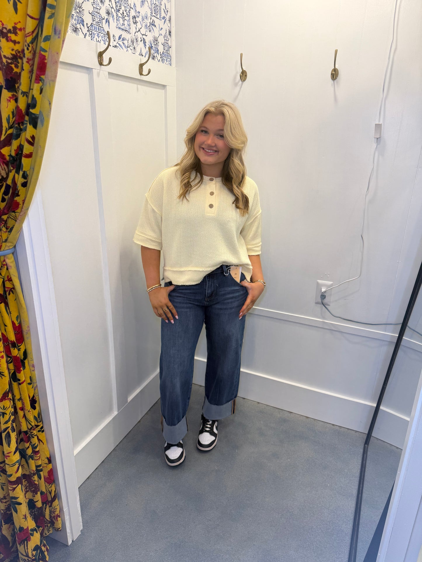 RAW EDGE HENLEY SHORT SLEEVE WAFFLE KNIT TOP