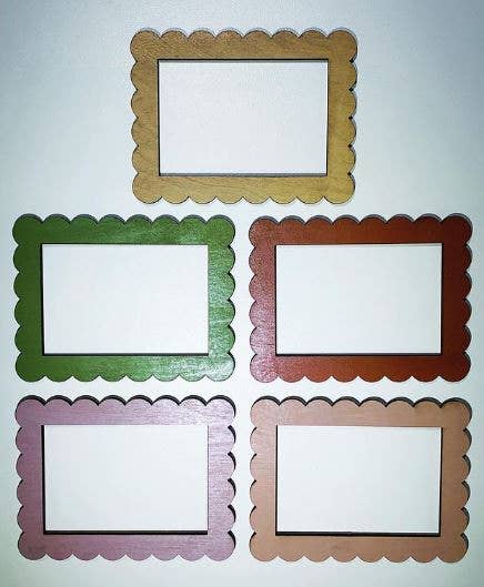 Wooden Scallop Magnet Frames