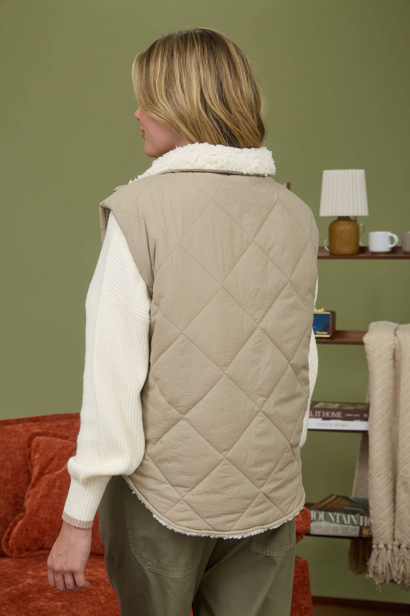 QUILTED ZIP UP FLEECE LINED PUFFER VEST