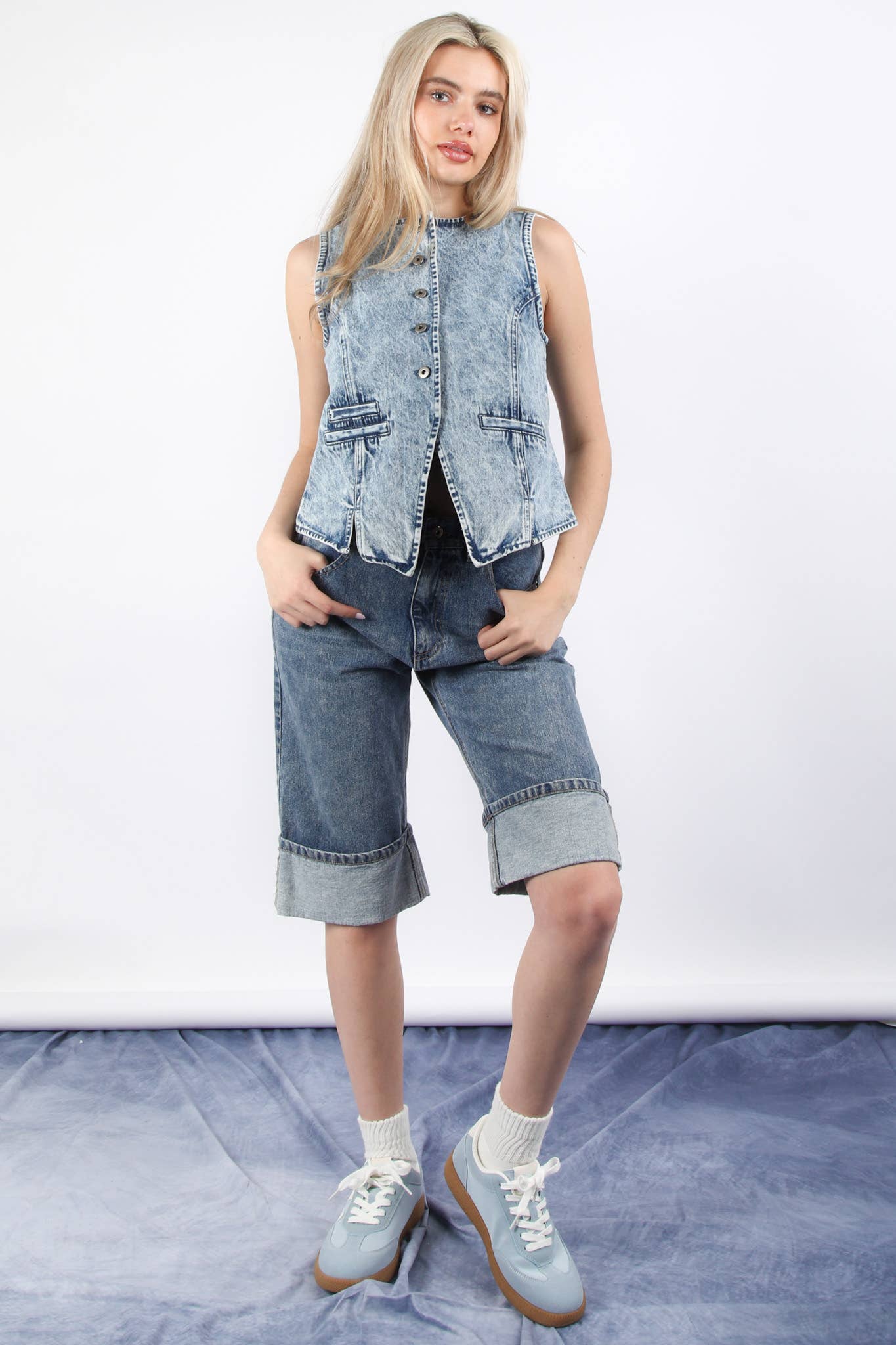 VERY JEAN Acid Washed Denim Causal Vest