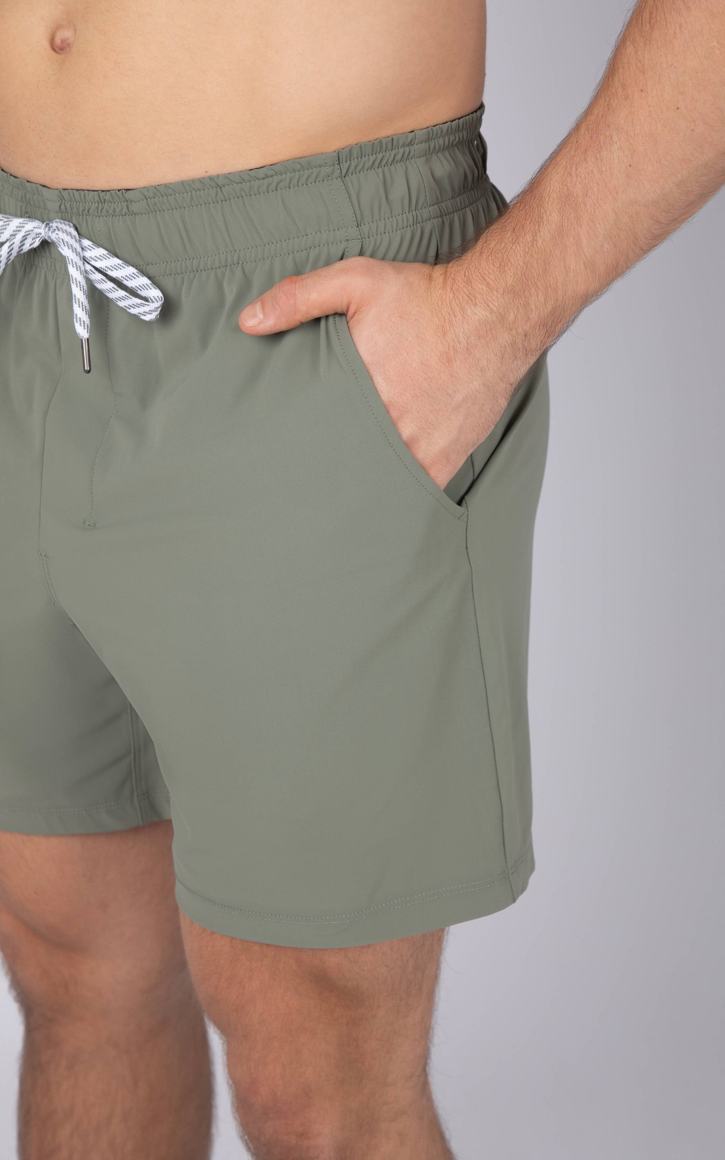 Men's Breathable, Ultra-light Short with Pockets