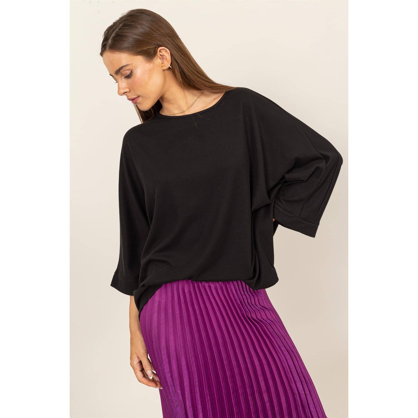 ROUND NECK DOLMAN SLEEVE OVERSIZED TOP