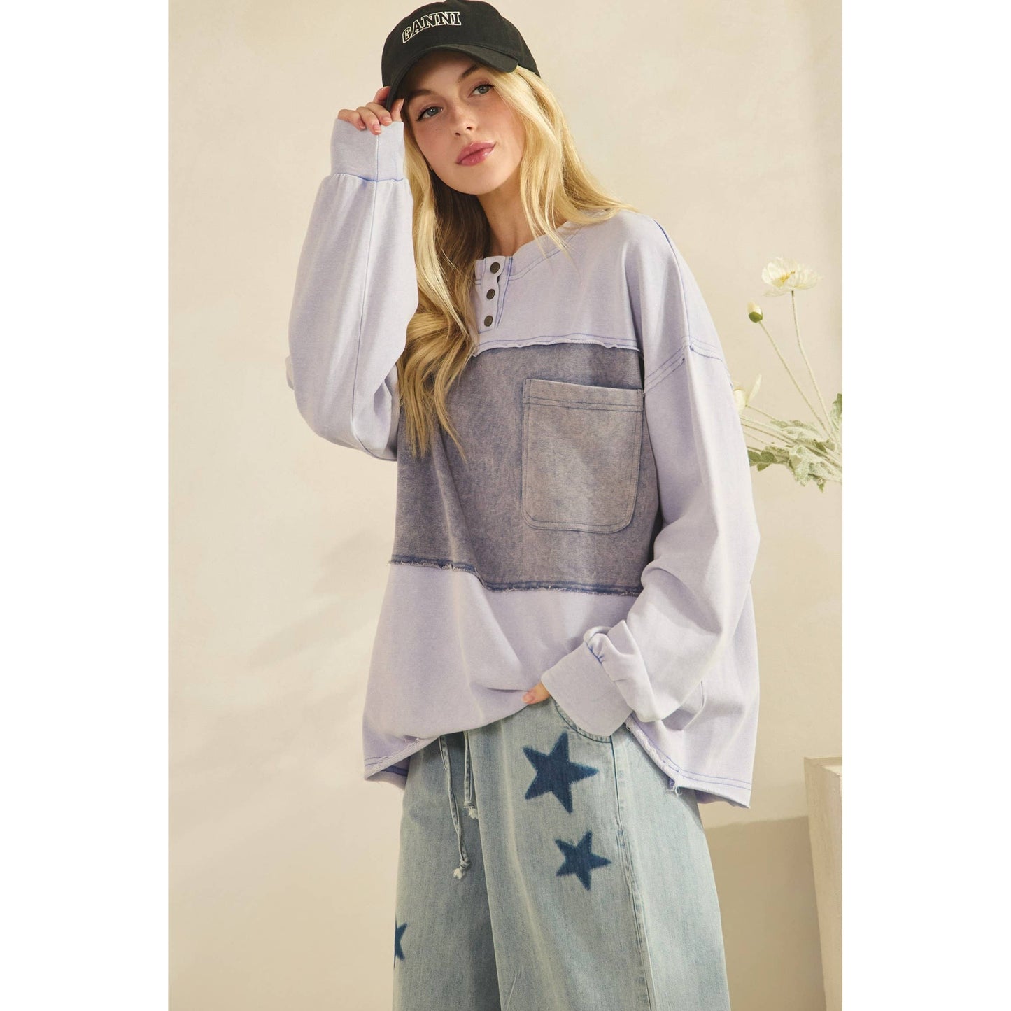 DENIM CONTRAST POCKET PULLOVER