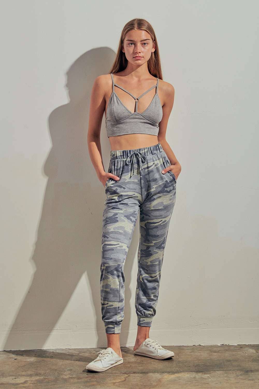 CAMOUFLAGE PRINT LOUNGE JOGGER PANTS